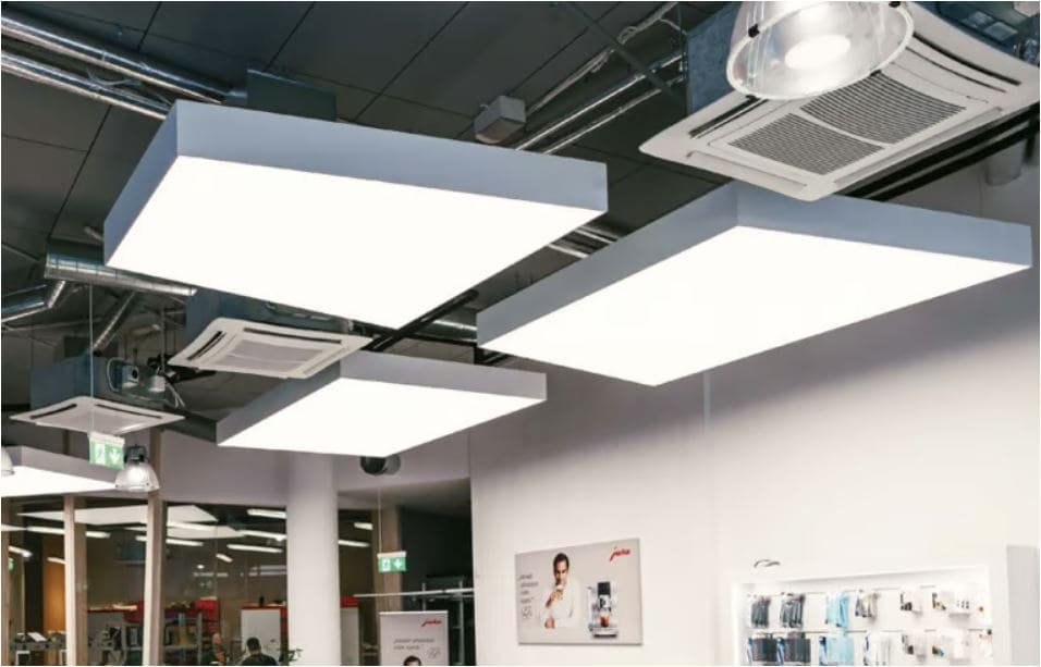 Lichtmodule Accord in einem Bürogebäude – weitere Ansicht
