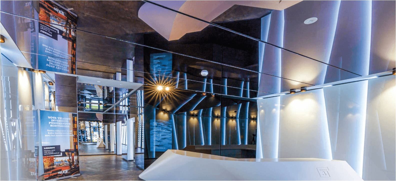 Spiegelspanndecke im „Das Haus“ in Tallinn – Referenz von Vectadesign