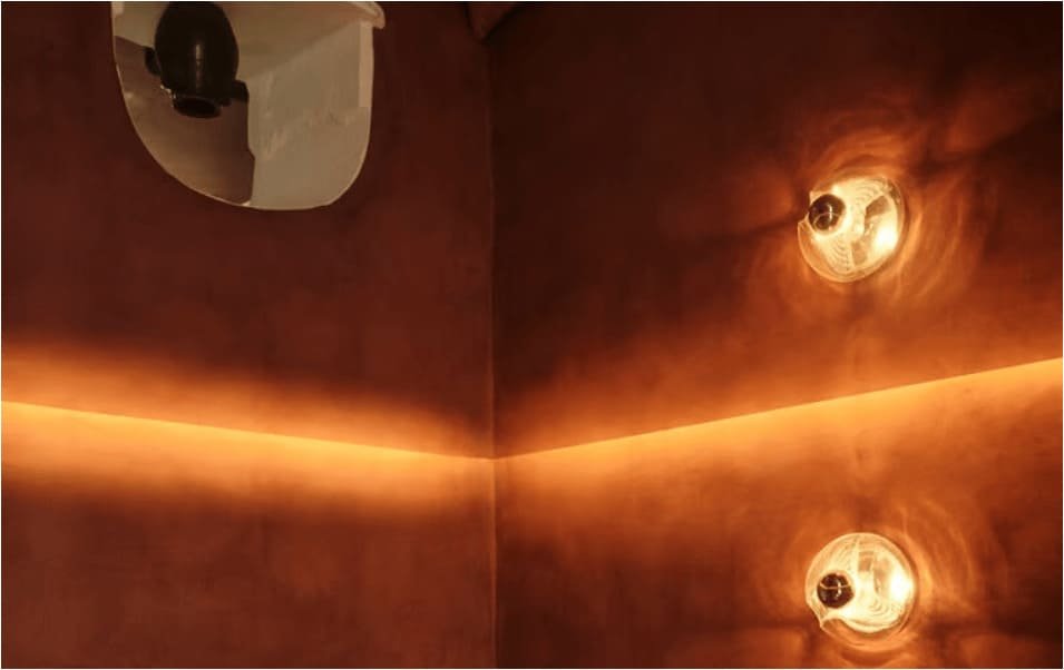 Spiegelspanndecke im Restaurant – Referenz