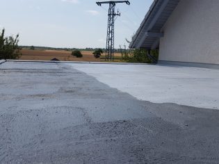 Flachdachbeschichtung-Dachsanierung-in-oelbronn-duerrn4